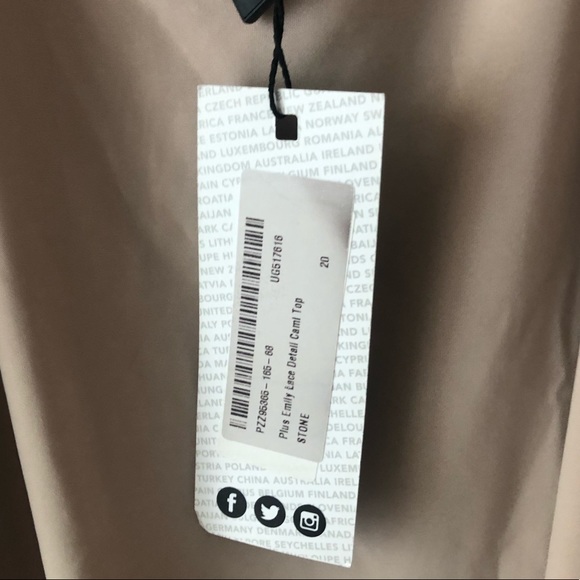 Boohoo Plus Lace Panel Detail camisole - Picture 4 of 4